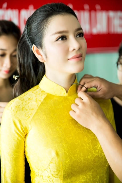 Lý Nhã Kỳ đẹp hút mắt, trổ tài vũ đạo gây bất ngờ