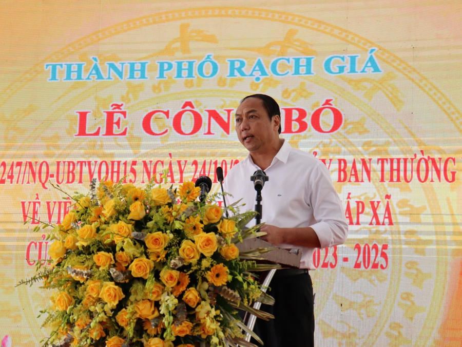 Ông Lâm Minh Thành - Phó Bí thư Tỉnh ủy, Chủ tịch UBND tỉnh phát biểu tại buổi lễ.