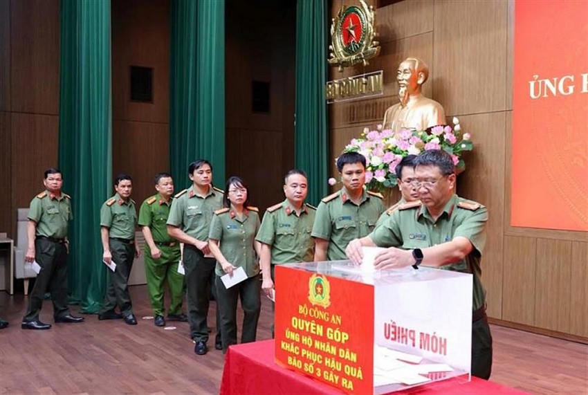 CBCS tham gia ủng hộ tại Lễ phát động của Bộ Công an. Ảnh: BCA.