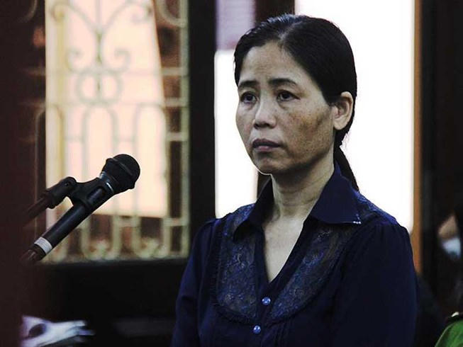 Bị cáo Hoàng Thị Hiền tại tòa. Ảnh: PHÚC BÌNH