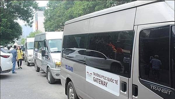 Cháu bé tử vong ở trường Gateway: 'Giật mình' để rồi chứng kiến 'mưa văn bản'