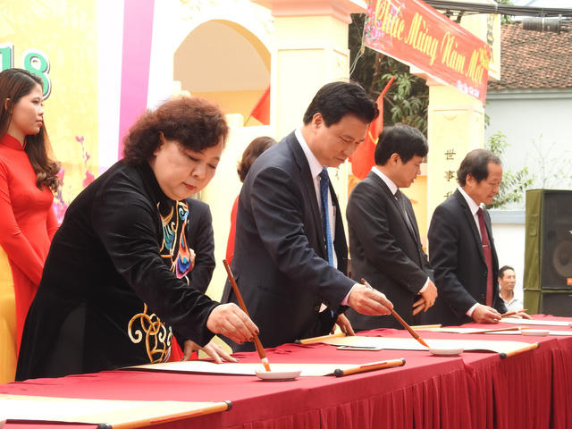 Hà Nội chọn 6 thông điệp khai bút đầu xuân Mậu Tuất
