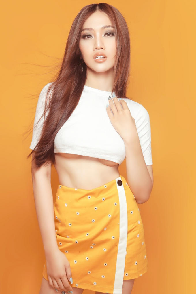 Hậu Miss International Queen, Nhật Hà tung bộ ảnh khoe trọn đường cong theo đuổi hình tượng sexy