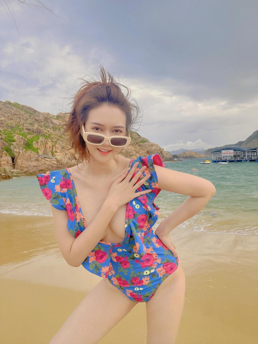 Sự thành công của Hương Giang được đánh giá bằng việc nhân vật Tuyết liên tục nhận những chỉ trích từ khán giả.