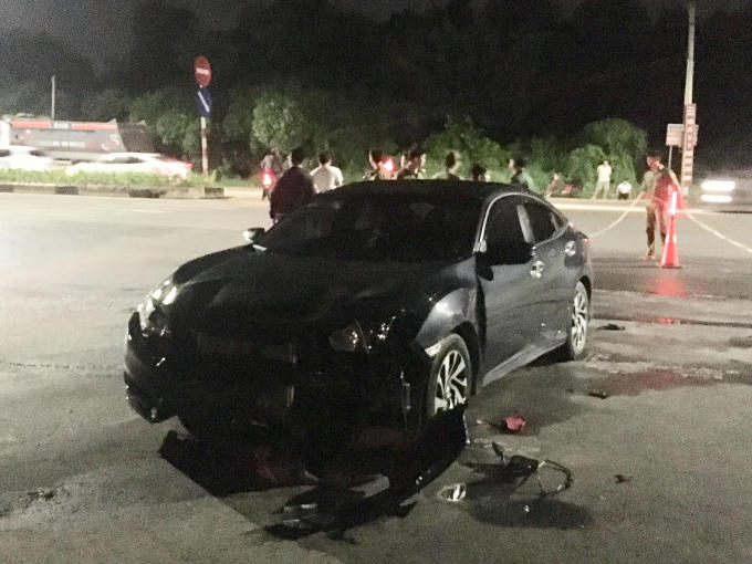 Chiếc ô tô tại hiện trường.