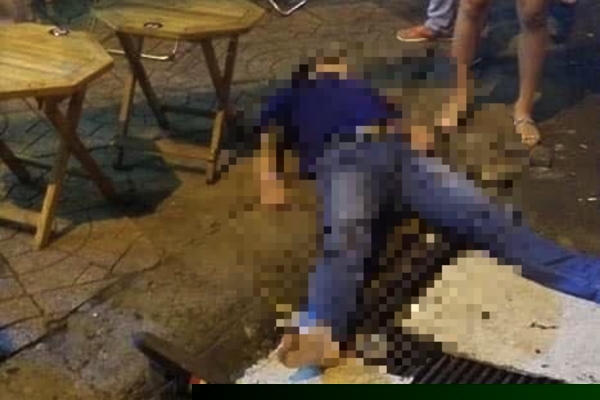 Thanh niên bị đâm gục trước quán cà phê ở Đắk Lắk