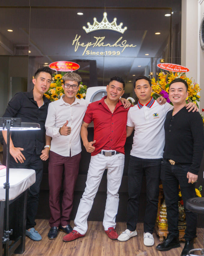 Bạn b&egrave; đồng nghiệp tại Huế.