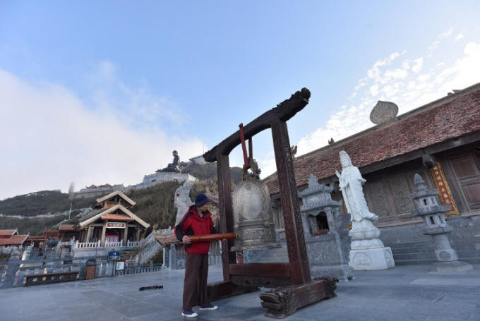 Du ngoạn quần thể tâm linh kì vĩ tại Fansipan