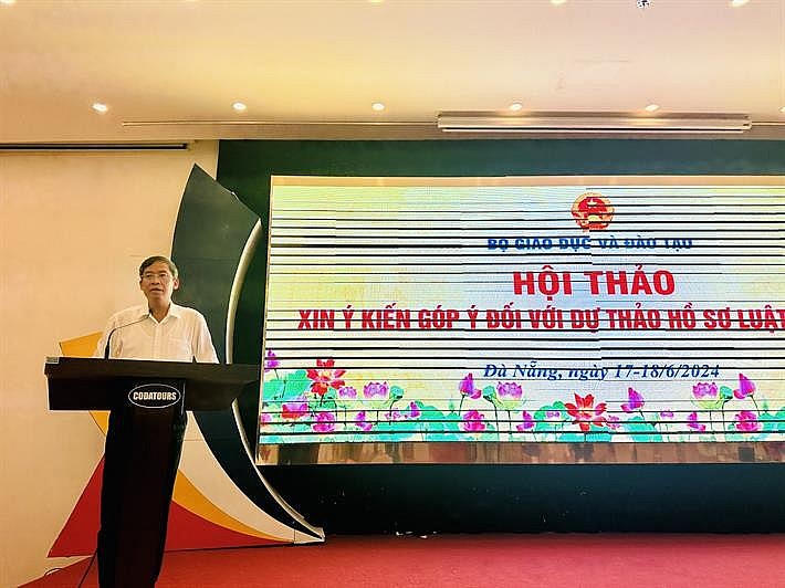 Ông Vũ Minh Đức cho rằng, xây dựng dự thảo Luật Nhà giáo việc lắng nghe từ thực tiễn là rất quan trọng.