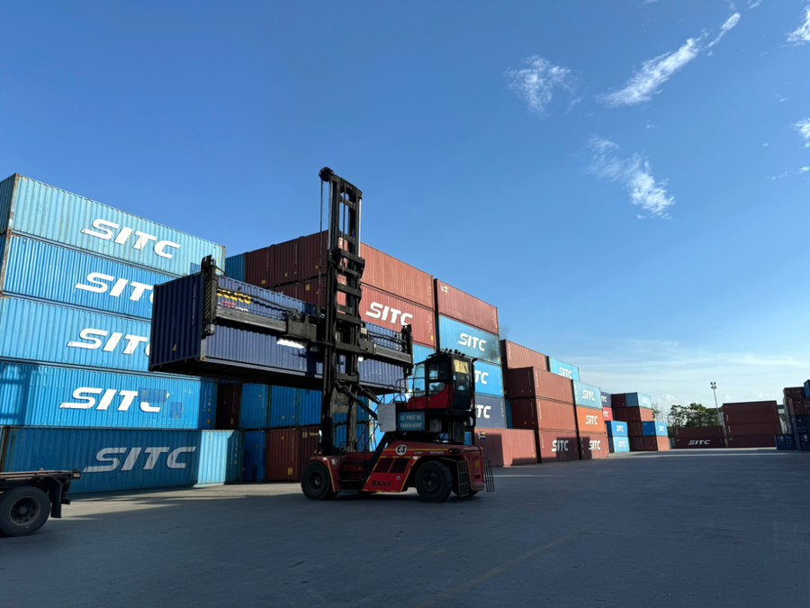 Khảo sát tại bãi container thuộc Hãng tàu SITC (Đình Vũ, Hải Phòng). Ảnh vinamarine.gov.vn