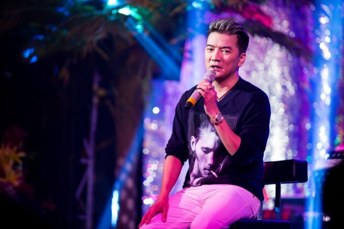 Ngoài chuyên môn, Mr.Đàm cũng nhắc các học trò và các ca sỹ trẻ rằng cho dù là mới bước vào nghề hay đã có vị trí trong nghề, luôn luôn phải biết điều, biết trên biết dưới, có cách ứng xử phù hợp với từng người, với các anh chị đi trước, với bầu sô, thậm chí là với việc ra giá cát xê phải phù hợp với quy mô tổ chức của từng chương trình chứ không phải lúc nào cũng “hét” giá