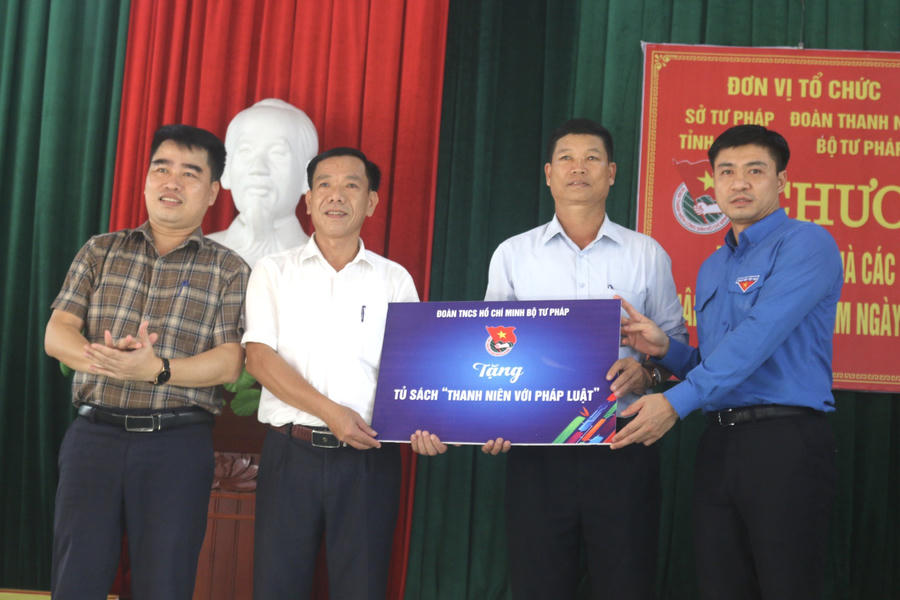 z4542420766242_98452d6546f43d9b91bf8998d670836d