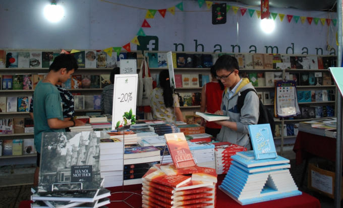 Hơn 1 triệu bản sách cùng những nhà xuất bản tên tuổi có mặt tại Tuần lễ sách Sơn Trà 2017.