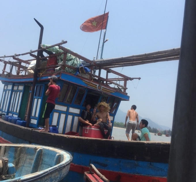 Hình ảnh của cùng của  tàu cá QB 93917TS trước chuyến ra khơi định mệnh.