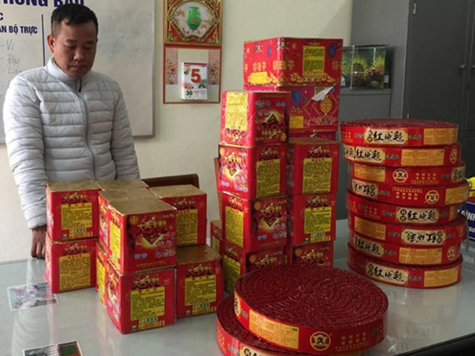 Đối tượng Vang và số pháo tang vật.