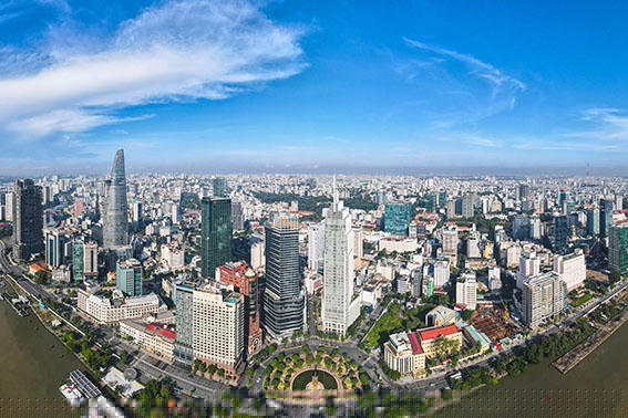 Nhiều hiến kế tâm huyết để TP HCM phát triển, giữ vững là đầu tàu kinh tế của cả nước Ảnh: Hoàng Triều