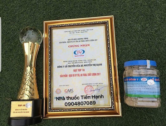 Thảo dược tăng cân, giảm cân, đặc trị hôi nách, hôi chân đông y cổ truyền của bà Nguyễn Thị Hạnh đạt top 10 sản phẩm dịch vụ uy tín an toàn chất lượng năm 2017 do Ban tổ chức chương trình sản phẩm dịch vụ uy tín, an toàn, chất lượng năm 2017.