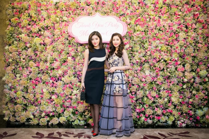 Huyền My và Lam Cúc như lạc giữa vườn hoa Xuân