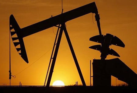 Ngày 27/1 giá dầu tăng lên 30 USD/thùng khi OPEC phát tín hiệu hợp tác (Ảnh minh họa).