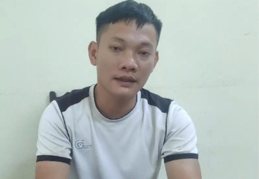 Đối tượng Lê Văn Duẩn tại cơ quan công an. Ảnh: Công an huyện Lang Chánh (Thanh Hoá).