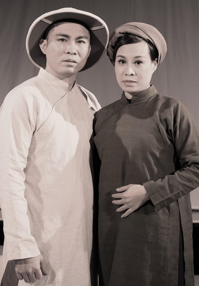 "Tôi phải nghiên cứu kỹ vai diễn nhằm thể hiện rõ nét tính cách dung dị, gần gũi với nhân dân của người chiến sỹ cách mạng", nghệ sỹ Quang Khải chia sẻ. Ảnh: BTC