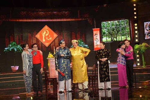 Chí Tài “tát” Lê Khánh vì hát nhép