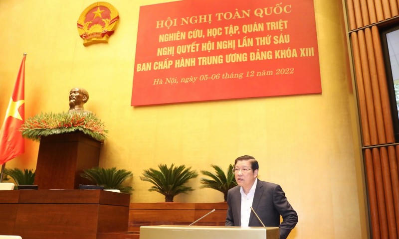 Trình bày tại Hội nghị toàn quốc nghiên cứu, học tập, quán triệt các Nghị quyết Hội nghị lần thứ 6, Ban Chấp hành Trung ương Đảng khóa XIII mới diễn ra, Ủy viên Bộ Chính trị, Bí thư Trung ương Đảng, Trưởng Ban Nội chính Trung ương Phan Đình Trạc cũng nhấn mạnh đến xây dựng văn hóa liêm chính, tiết kiệm để không muốn tham nhũng, tiêu cực.