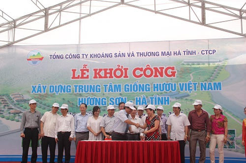 Chậm báo cáo, thành viên HĐQT Tổng Công ty Khoáng sản và Thương mại Hà Tĩnh bị xử phạt