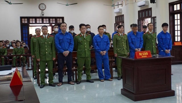 Nguyên Trưởng Công an quận Đồ Sơn lĩnh 8 năm tù tội nhận hối lộ