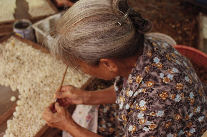 Xoáy long nhãn là nghề thủ công truyền thống có từ lâu đời ở Hưng Yên.