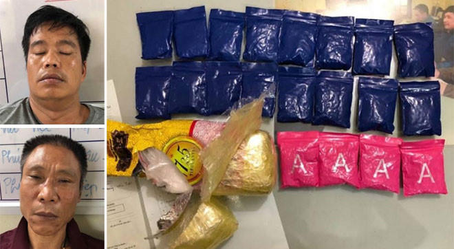 2 đối tượng cùng số ma túy bị bắt giữ. Ảnh: Báo Công an nhân dân.