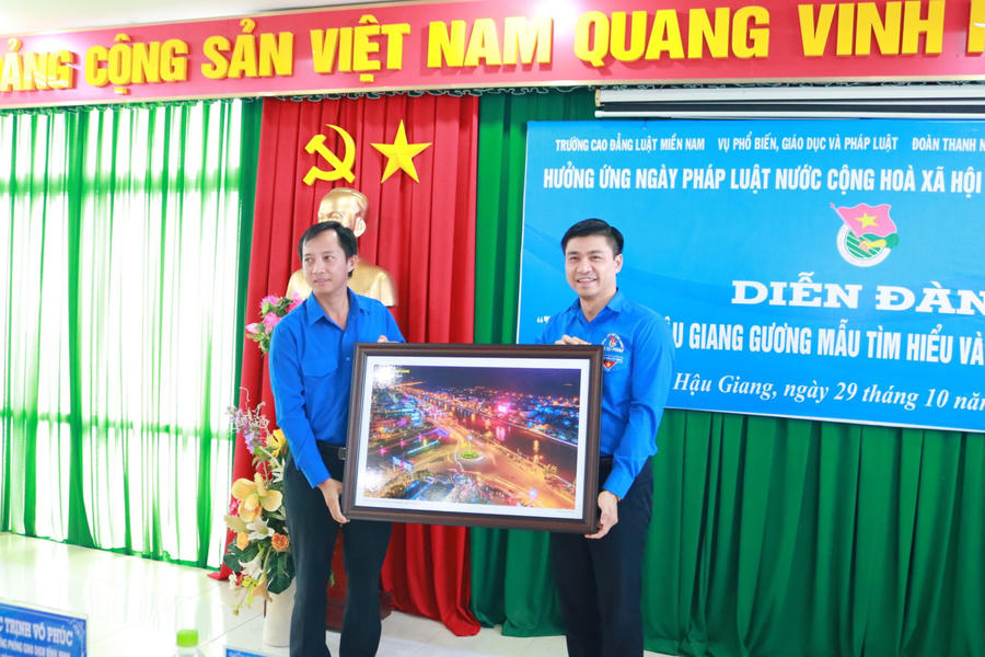 z3842875424368_c7109f68fb5551e9c2321fda3aa65da0