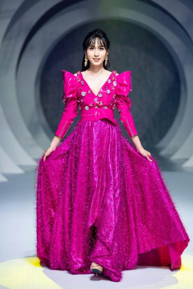 Ba mỹ nhân chuyển giới hàng đầu showbiz Việt, Hương Giang vẫn là ‘tường thành’ - ảnh 8