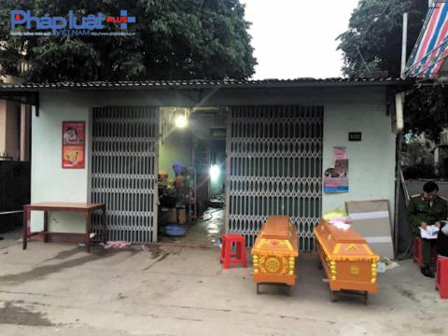 Công an Thanh Hóa đang tiến hành khám nghiệm hiện trường điều tra nguyên nhân vụ cháy. (Ảnh: A.Thắng)