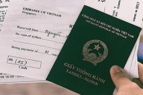 Sửa đổi, bổ sung quy định về giấy thông hành. (Ảnh minh họa: internet)