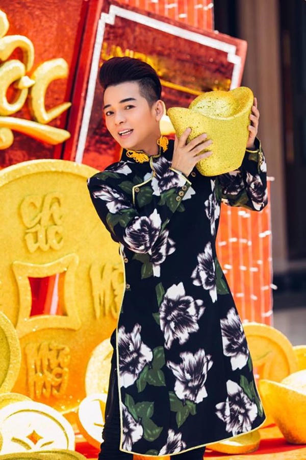 Vũ Hà chỉ chạy show từ ngày mùng 1 đến mùng 10 Tết.