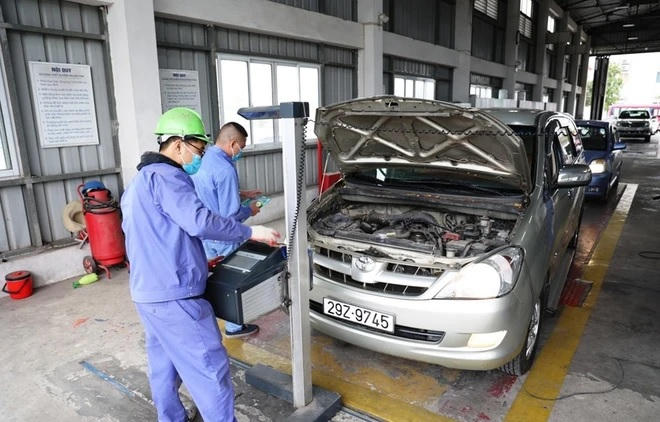 Nhiều quy định mới trong Thông tư số 43 'cởi trói' cho việc thay đổi một số kết cấu xe khi đăng kiểm. (Ảnh: Minh Hiếu/Vietnam+)