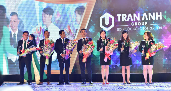 Trần Anh Group trong buổi lễ kỷ niệm 10 năm thành lập công ty.