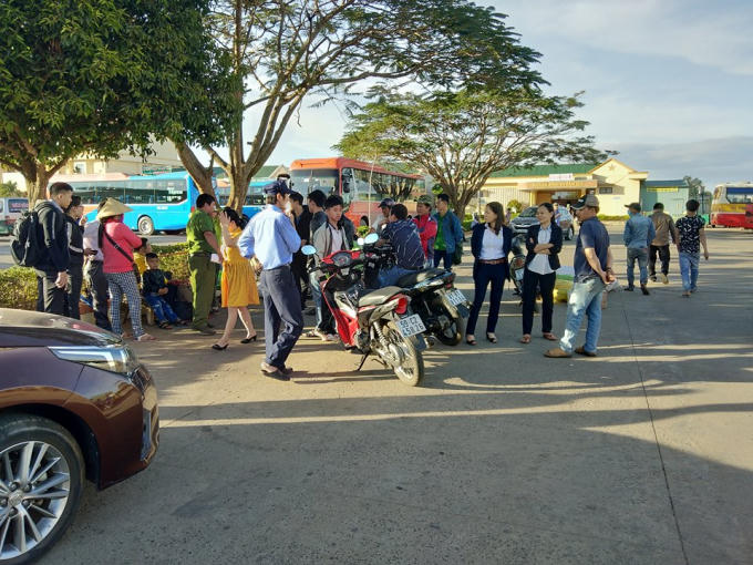 Cổng Bến xe Đức Long, Pleiku - nơi nhóm cướp thả hành khách xuống.