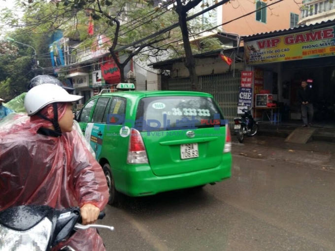 Rơi thang m&aacute;y l&agrave;m 3 người chết: Tr&aacute;ch nhiệm thuộc về đơn vị thi c&ocirc;ng