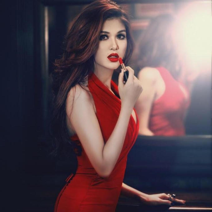 Người đẹp Oanh Yến