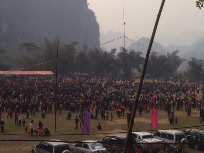 Lễ hội Lồng Tông hay còn gọi là lễ hội xuống đồng của bà con Tây Bắc. Ảnh Quách Hà Đương.