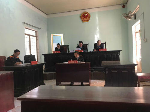 Ngày 7/2/2018, TAND tỉnh Gia Lai mở lại phiên tòa sơ thẩm xét xử vụ này này sau nhiều lần bị hoãn, thế nhưng một lần nữa phiên tòa lại bị hoãn vì lý do nguyên đơn vắng mặt.