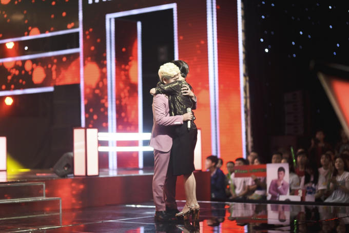 The Voice: Lam Trường th&aacute;ch đấu Thu Phương v&agrave; gi&agrave;nh chiến thắng