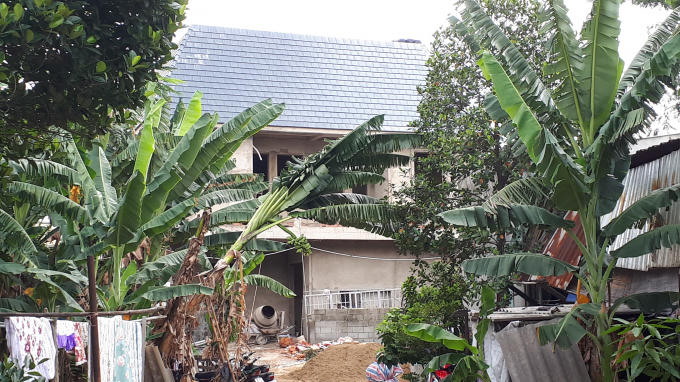 Căn nhà bà Hiền xây dựng trên đất đang xảy ra tranh chấp.