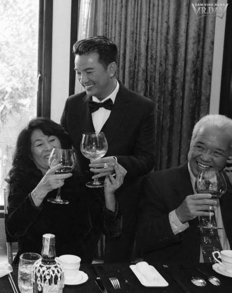 Thực hư tin đồn Đàm Vĩnh Hưng bí mật tổ chức lễ đính hôn