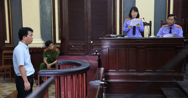 Nguyên TGĐ Pharma hầu toà