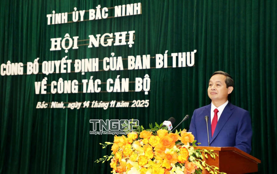 Ông Phạm Hoàng Sơn, Phó Bí thư Tỉnh ủy Bắc Ninh phát biểu nhận nhiệm vụ.