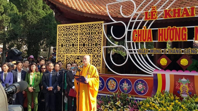 Hòa thượng Thích Minh Hiền đọc diễn văn khai hội.