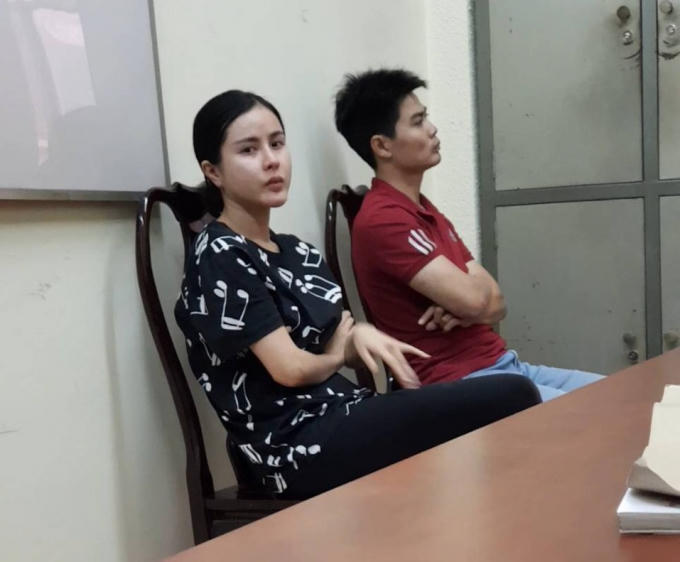 Trần Thị Hồng Trinh, là người tình cũng là người giúp sức tích cực cho Đạt trong việc xây dựng và điều hành hệ thống cờ bạc qua mạng.